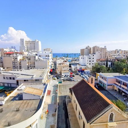 Sunny Daze Seaview Apartment Larnaca Esterno foto